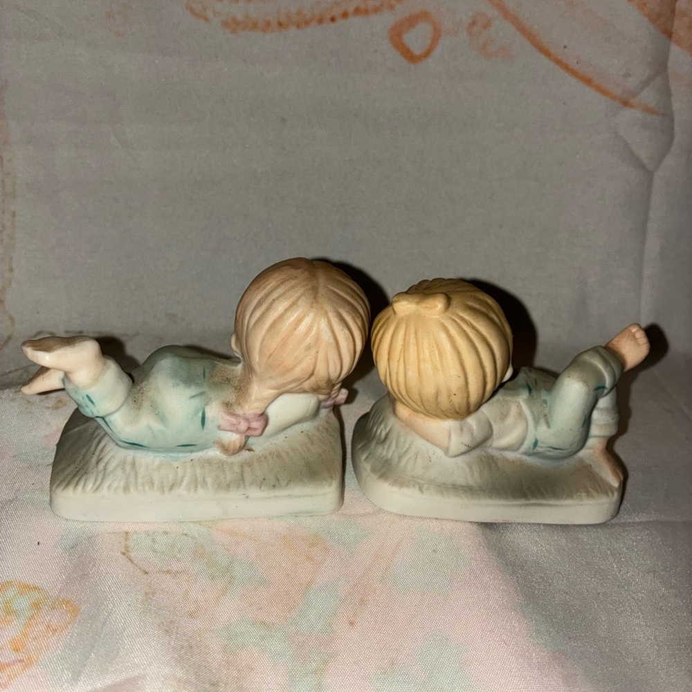 Wooden Jewelry Box with Figurines - Picture 4 of 11